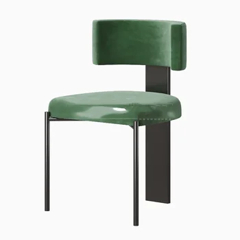 Итальянские обеденные стулья на открытом воздухе Роскошные Металлические Зеленые обеденные стулья с низкой спинкой Черные ножки Удобный шезлонг Ивовые украшения интерьера