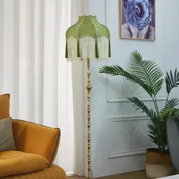 Французская ретро Американская кисточка Край дивана Гостиная Главная спальня Креативный и уютный вставляемый вертикальный Антикварный торшер