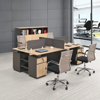Простой деревянный комбинированный офисный стол для четырех персон с карточным экраном